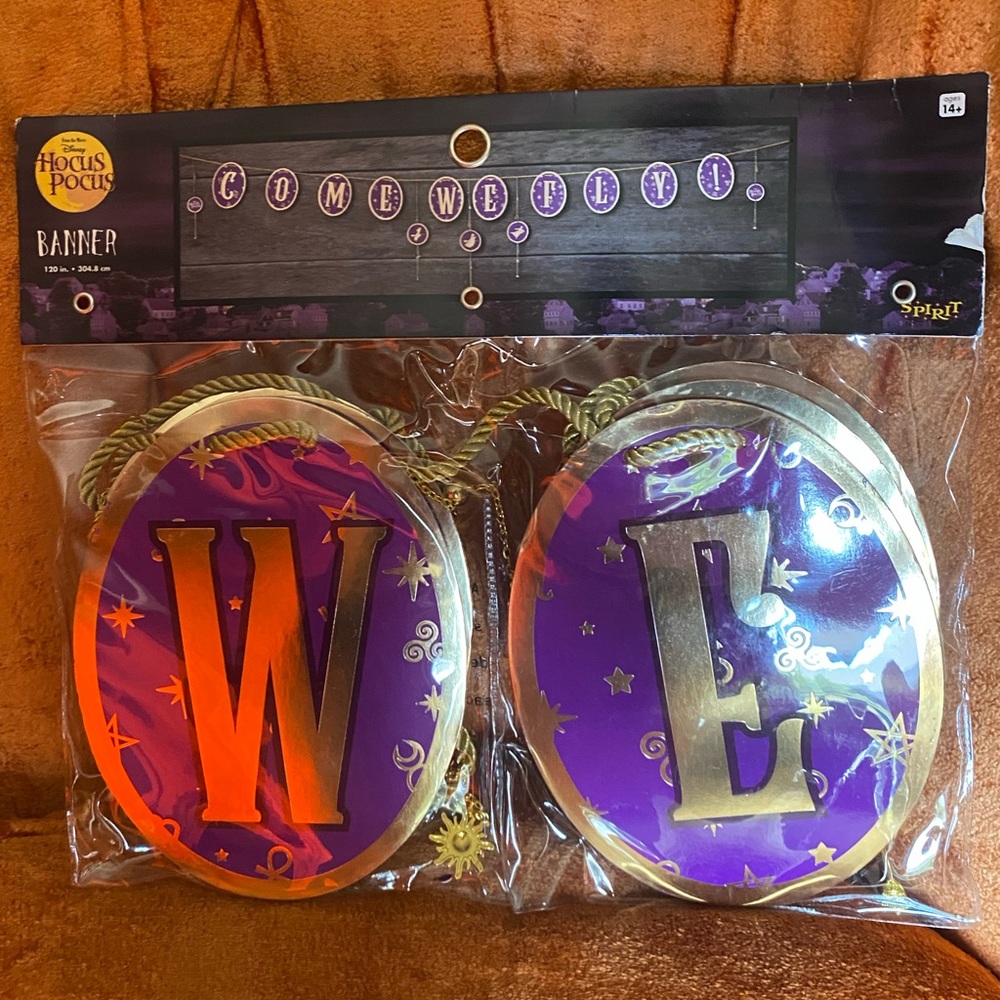 Spirit Halloween Hocus Pocus Purple & Gold 'COME WE FLY' Garland Banner